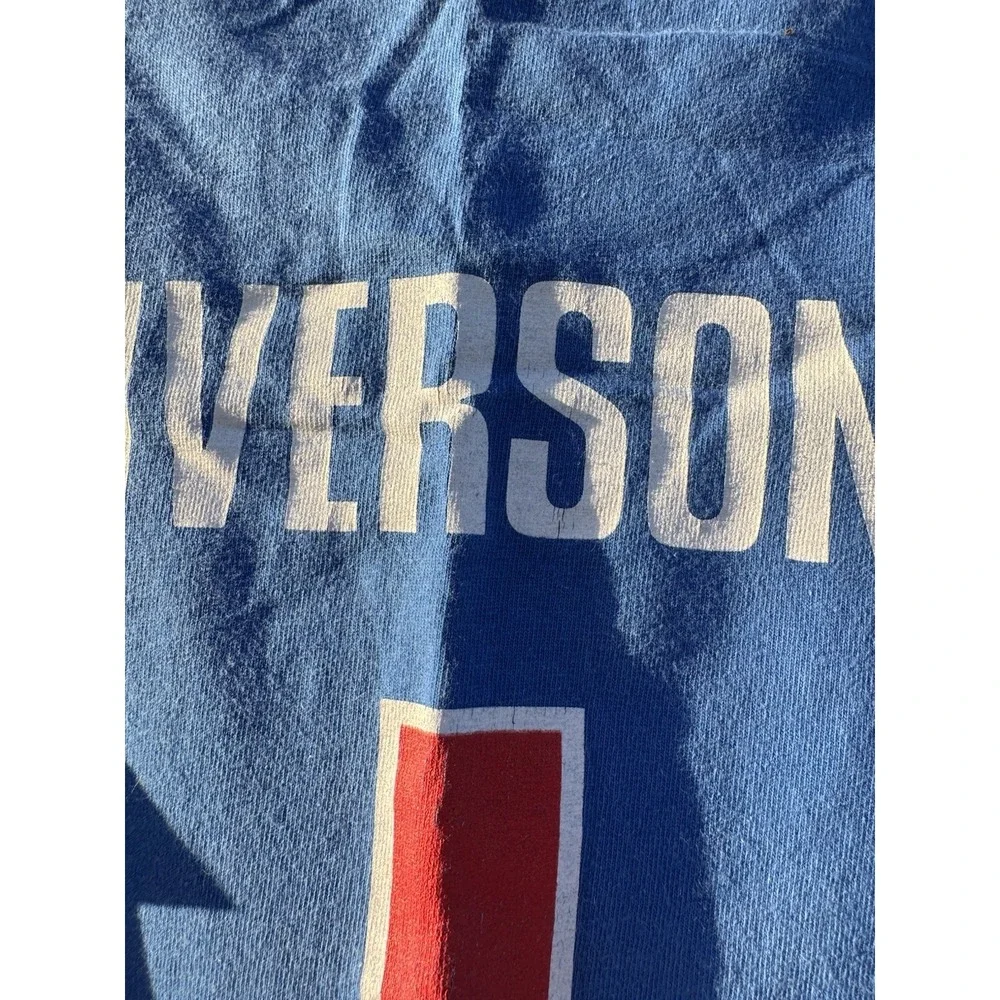 Vintage Adidas Detroit Iverson #1 Youth Size Large T-shirt Detroit Pistons NBA‎